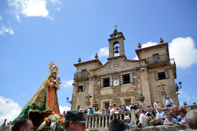 Imagen de la Virgen
